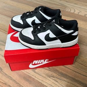 Nike Panda Dunk Low size 9C toddler
